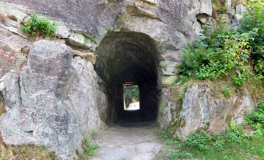 Festung Regenstein, Raubgrafentunnel.